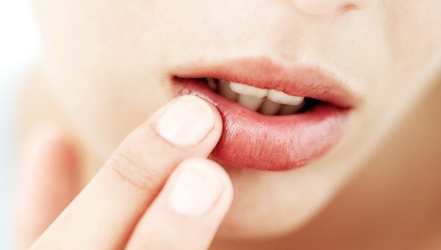 Avoid Dry Thin Lips With This Trick: Make Your Own Lip Venom | 18 Life-Saving Beauty Tips For Women Who Are Totally Hungover