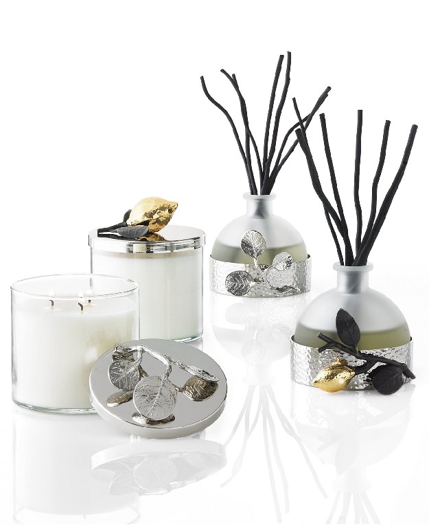 Michael Aram Candles | 18 Hostess Gift Ideas, check it out at https://youresopretty.com/18-hostess-gift-ideas