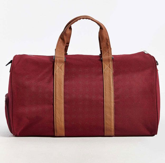 Herschel Supply Co. Novel Weekender Duffel Bag | Gifts to Get The Men In Your Life found at https://youresopretty.com/gifts-for-men-2015/