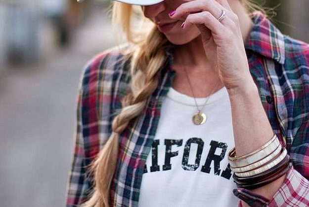 There are several stylish ways to wear your dorky tees without looking like a dork. Here are 9 Ways Fashionistas Style Cool Graphic Tees by Cute Outfits at http://cuteoutfits.com/9-ways-fashionistas-style-cool-graphic-tees/