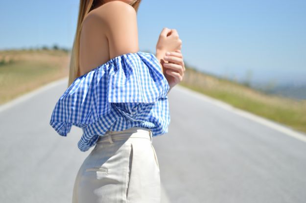 Check out 15 Off The Shoulder Tops To Flaunt This Fall at https://cuteoutfits.com/off-the-shoulder-tops-fall-2/