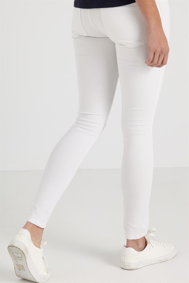 White Jeggings | Best Christmas Gifts For The Girl On The Go