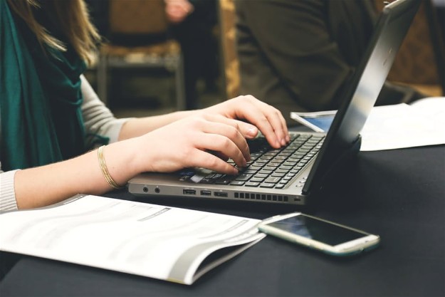 Don't Write A Novel | How To Make A Resume Stand Out Land Your Dream Job Now