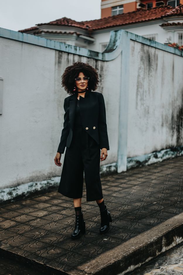 Check out 7 Fab All Black Outfits You'll Love at https://cuteoutfits.com/all-black-outfits-2/