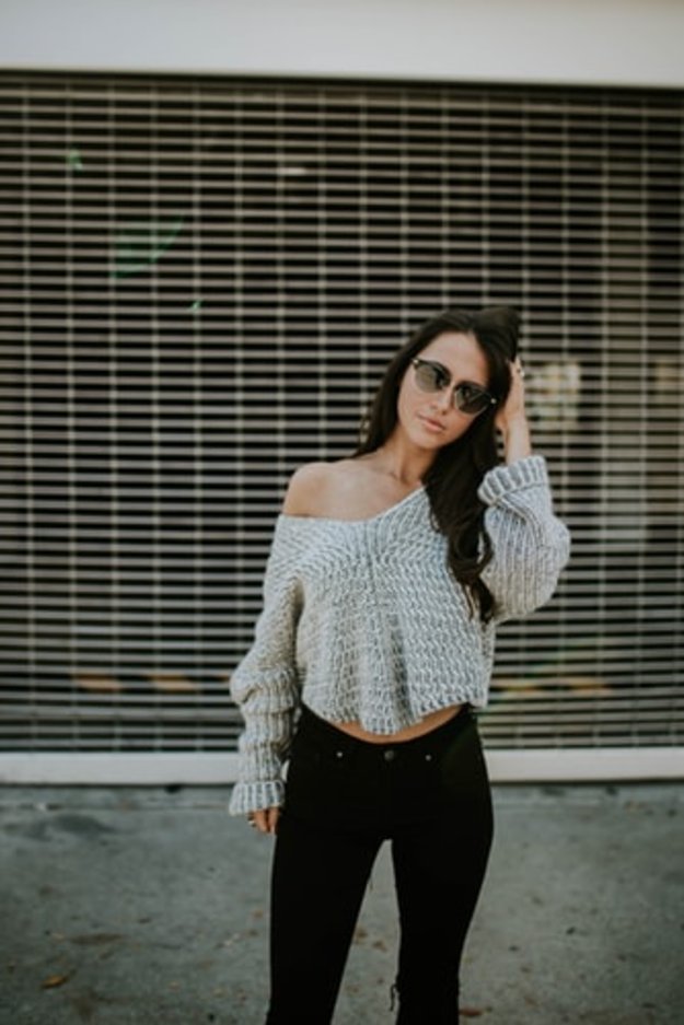 Check out 11 Cute Thanksgiving Outfits To Keep You Comfy And Cozy at https://cuteoutfits.com/thanksgiving-outfits/