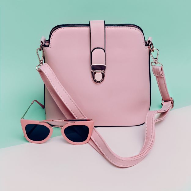 Check out 11 Cute Handbags for Spring 2017 | You're So Pretty Guide at https://cuteoutfits.com/cute-handbags-spring/
