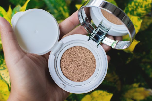 Check out Cushion Compact | The Face Makeup Craze for A Perfect Coverage at https://cuteoutfits.com/cushion-compact-craze/