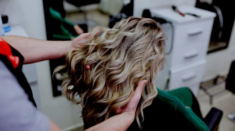 Beautiful Hairstyle Woman After Dying | What Is Balayage Hair? 9 Things You Need To Know Before You Try This Hair Color | Featured