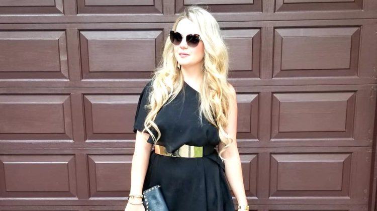 girl wearing black dress | How To Style A Mirror Gold Belt Like A Pro | featured