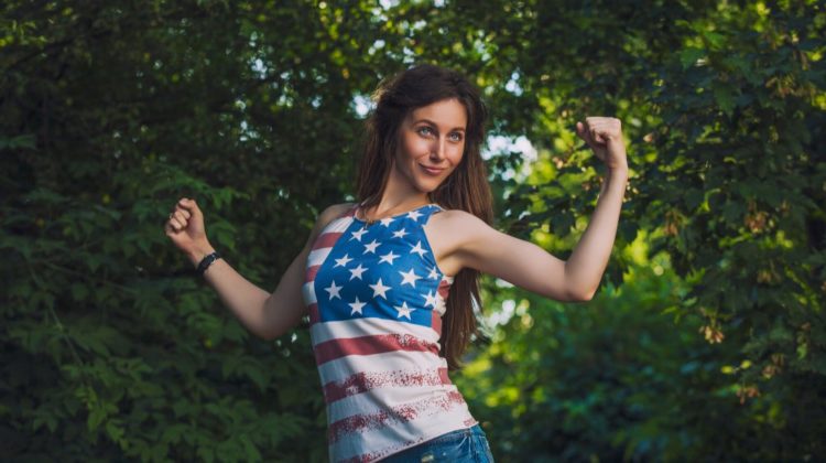 woman wearing an american flag t-shirt | Stylish 4th Of July Shirts, Dresses And Accessories To Wear For Independence Day | Featured